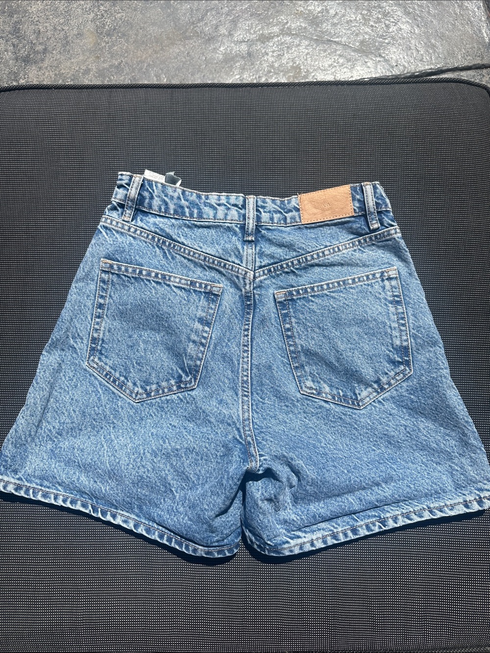 Zara Classic High-Waist Blue Denim Shorts